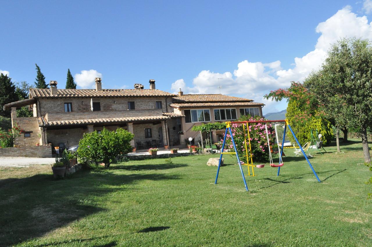 Farm Stay Il Carro Del Colle Collevalenza Exteriör bild